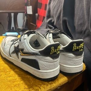 BAPE sk8stas worn well but no damage